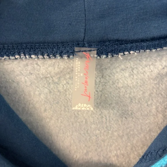 FP Movement Sprint To The Finish Printed Hoodie in Blue Floral, size Medium, NWT - Picture 7 of 12